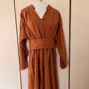 Black Crane Poet Dress in Rust